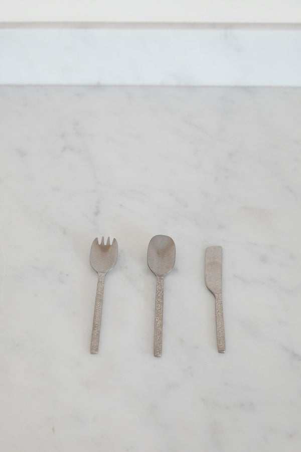 HAMMERED METAL SPOON | STONEWASHED