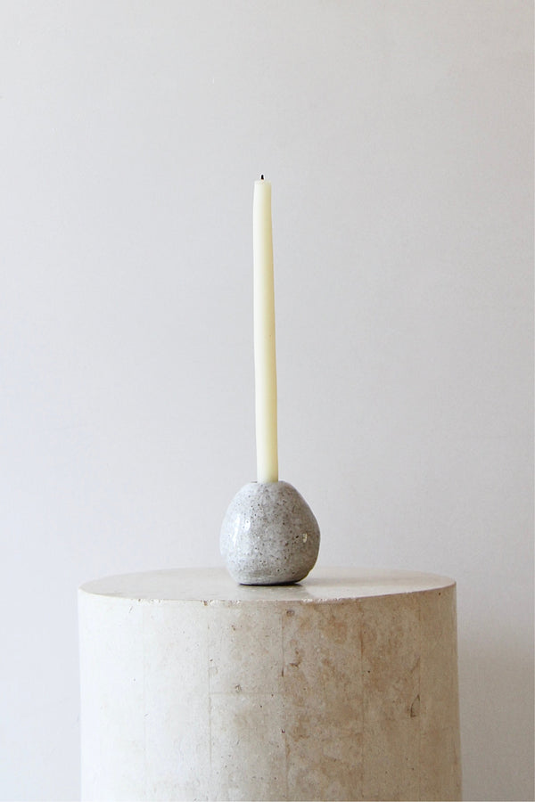 CERAMIC PEBBLE CANDLE HOLDER